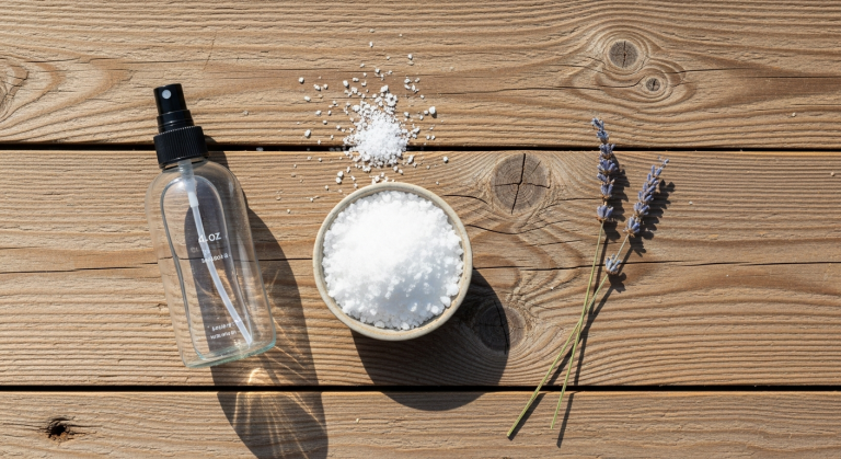 Homemade Magnesium Spray: The Easy 2-Ingredient Recipe (+ How to Stop the Sting)